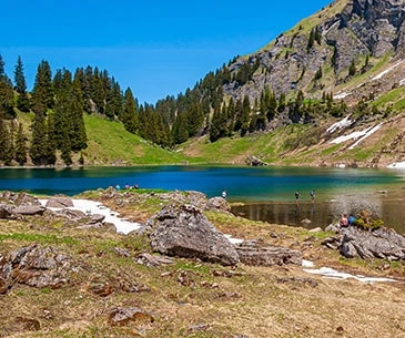 Kareri Lake Trek: A Journey to the Heart of the Dhauladhar Range 2023 | Indian-Tours