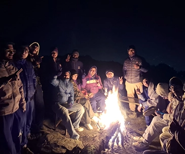 triund-bonfire